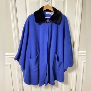 LeModa Poncho Shawl Blue W/black Faux Fur Collar One Size Womens